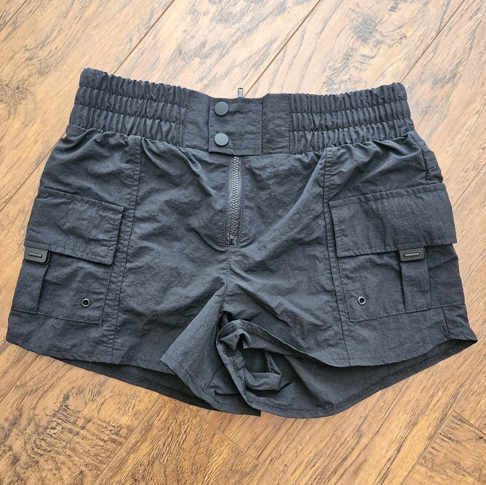 NWT Forever 21 black cargo shorts